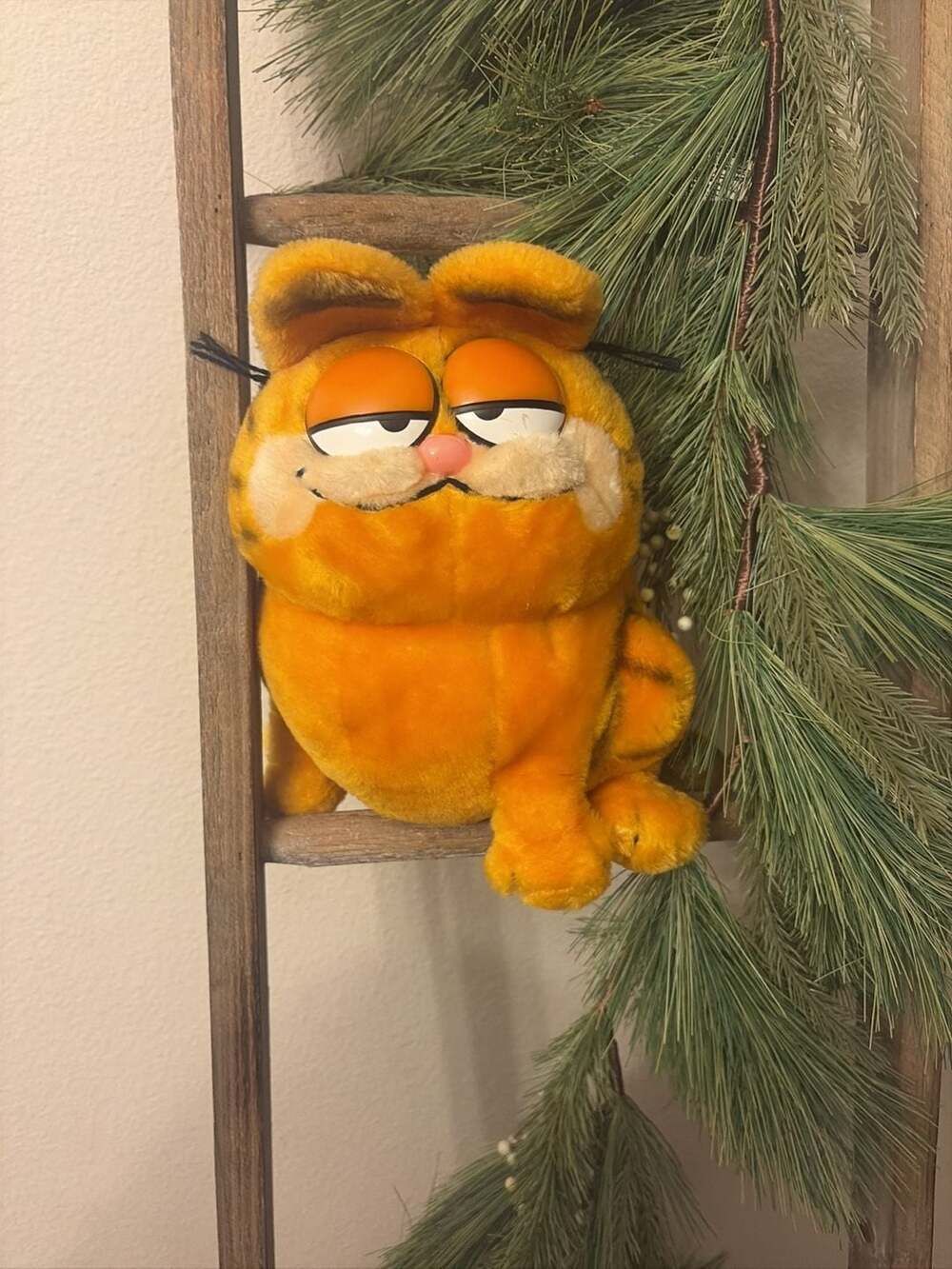 Vintage 1981 Dakin Garfield The Cat Plush Stuffed Animal Toy